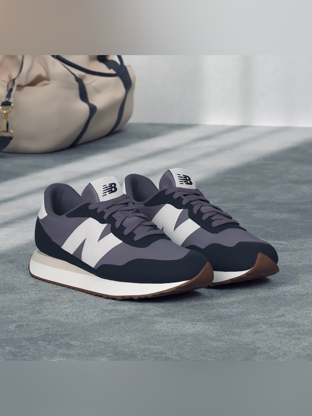 New Balance 327 Black White Retro Free People sneaker - Picture 4 of 7